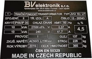 Hliníkový strojový štítek s laserovým grravírováním.